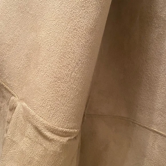 Guess Reversible Faux Fur Faux Suede Jillet/Vest - Picture 6 of 10